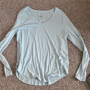 💥5 for $20💥 light blue long sleeve v neck